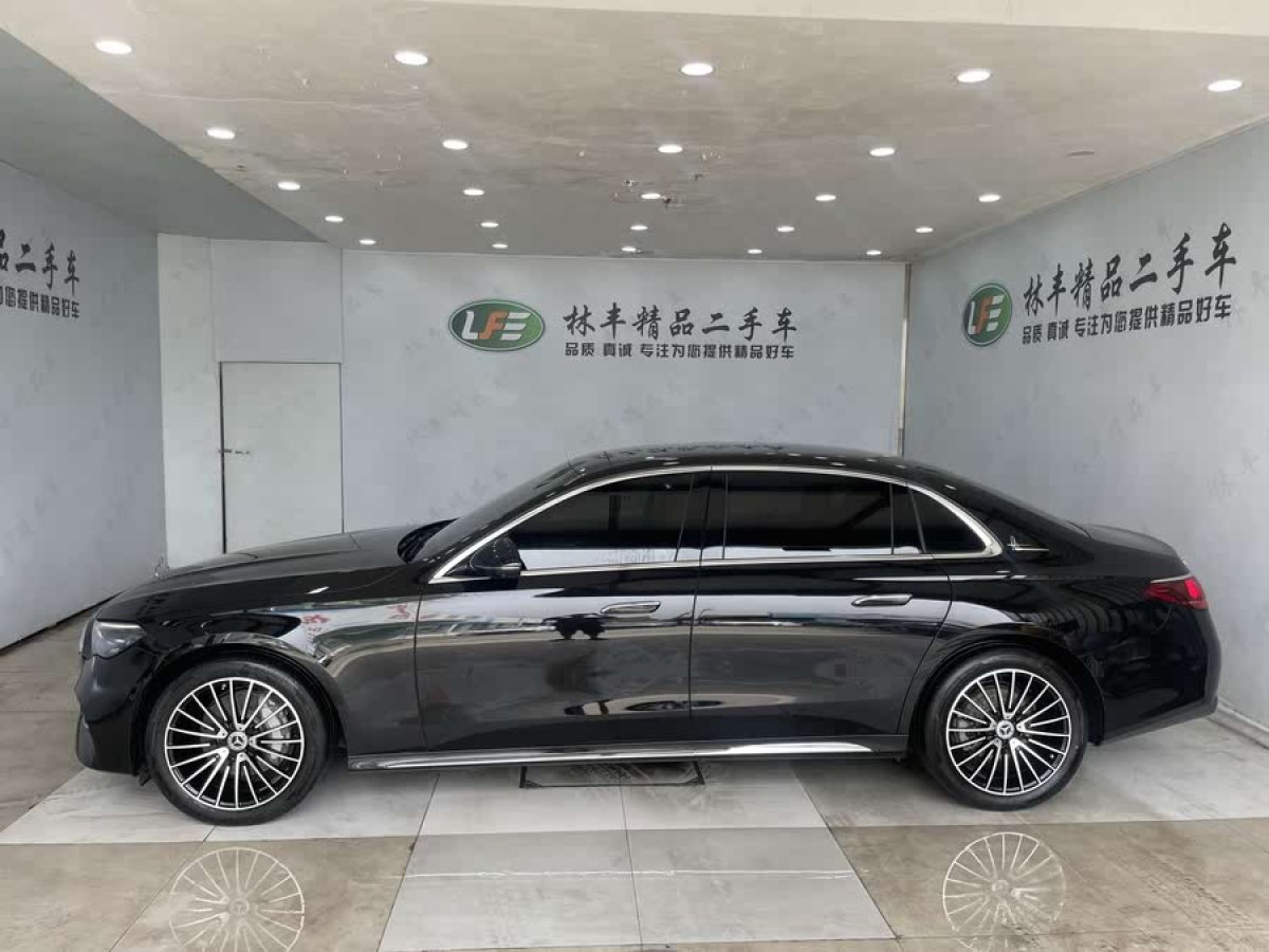 奔馳 奔馳E級(jí)  2024款 改款 E 300 L 豪華運(yùn)動(dòng)型圖片