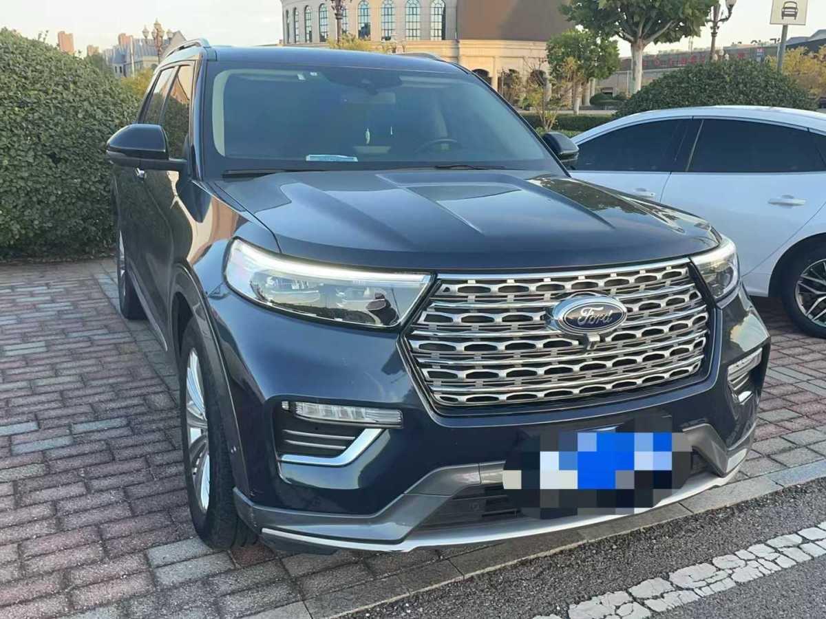 福特 探險(xiǎn)者  2023款 EcoBoost 285 四驅(qū)鈦金版 7座圖片