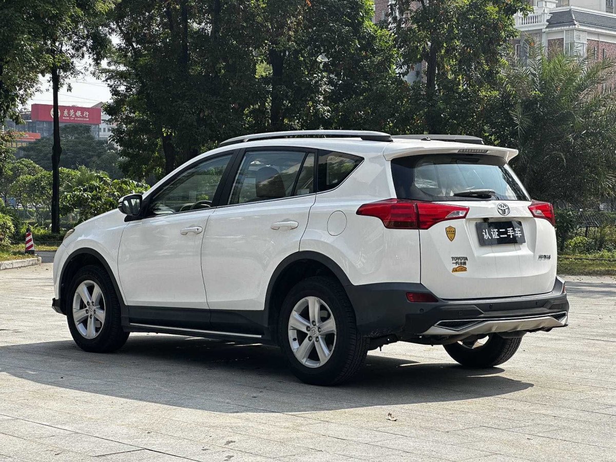 2014年9月豐田 RAV4  2018款 榮放 2.0L CVT兩驅(qū)都市版