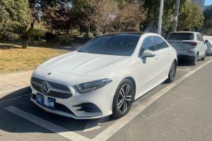 奔馳GLE 奔馳  GLE 350 4MATIC 時(shí)尚型