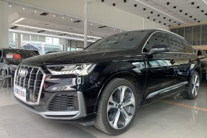 奥迪Q7 奥迪 55 TFSI quattro S line运动型