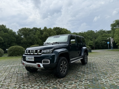 2022年3月 北京 BJ40 2.0T 自動(dòng)四驅(qū)城市獵人版?zhèn)b客型圖片
