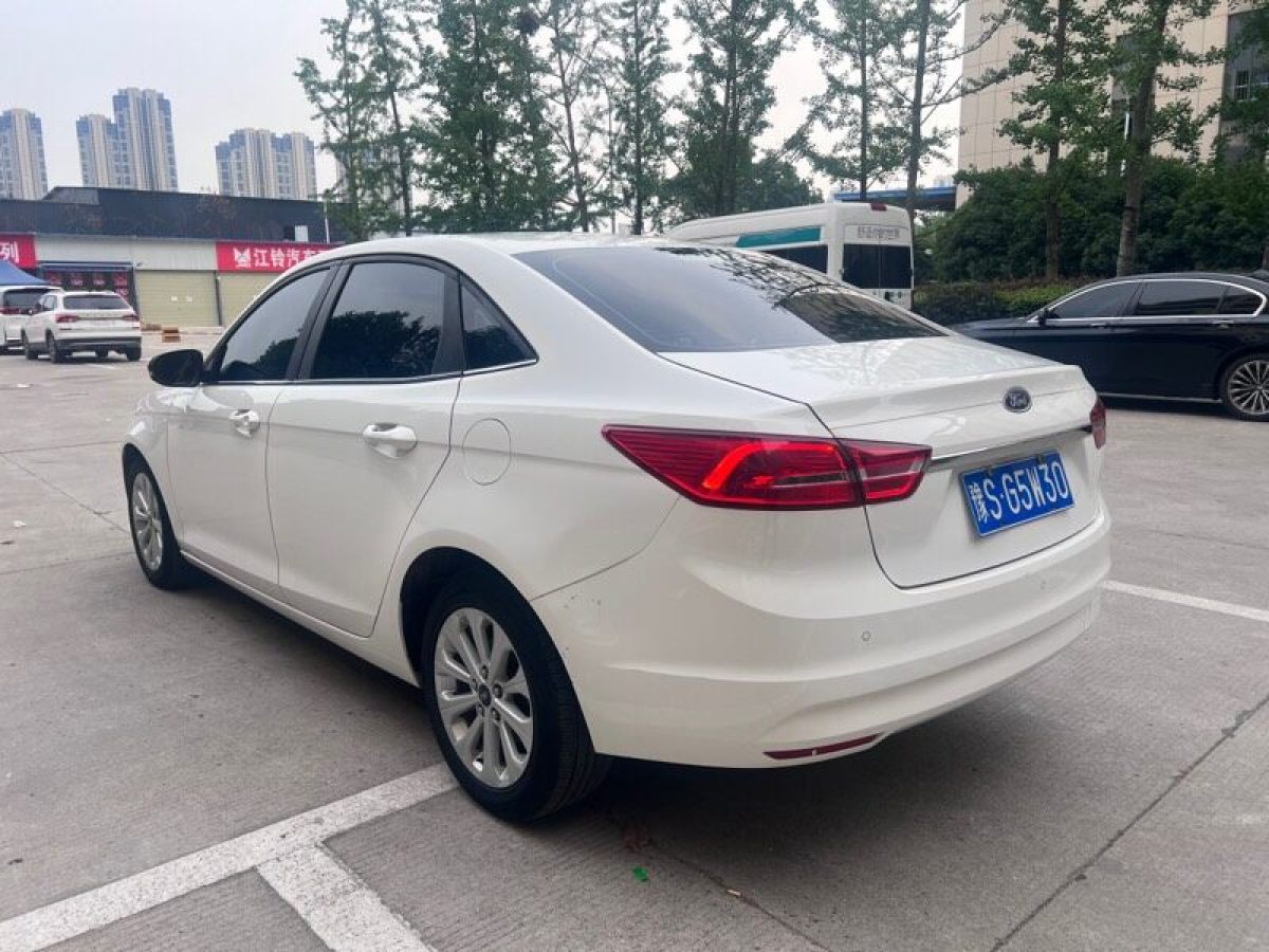 福特 福睿斯  2015款 1.5L 自動時尚型圖片