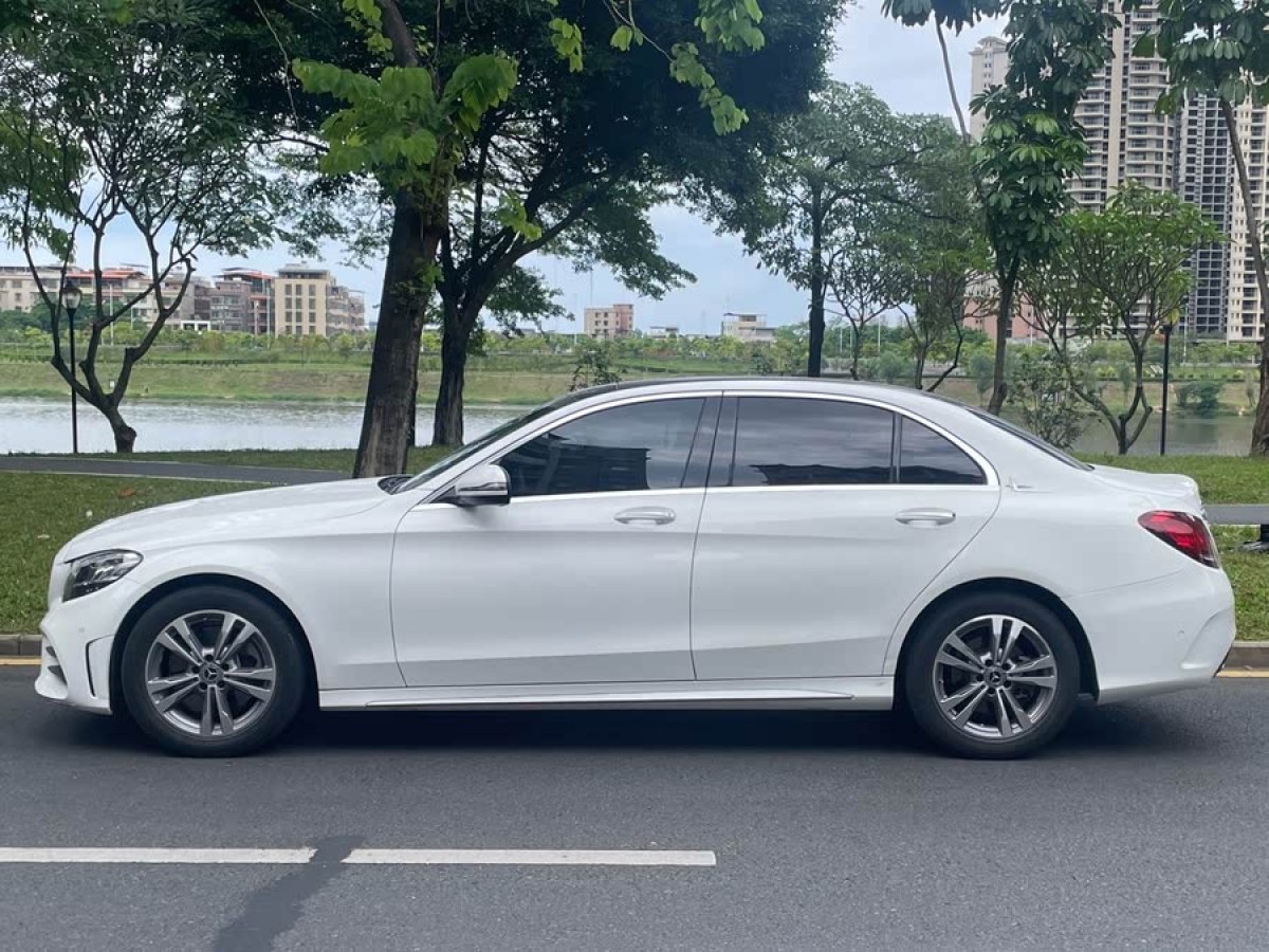 奔馳 奔馳C級(jí)  2021款 C 200 L 時(shí)尚型運(yùn)動(dòng)版圖片