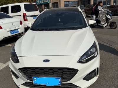 2019年2月 福特 福克斯 三廂 EcoBoost 180 自動ST Line圖片