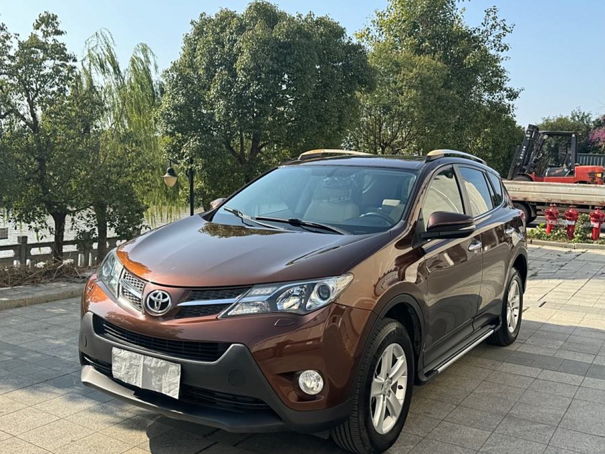 豐田 RAV4榮放  2013款 2.5L 自動四驅(qū)精英版圖片