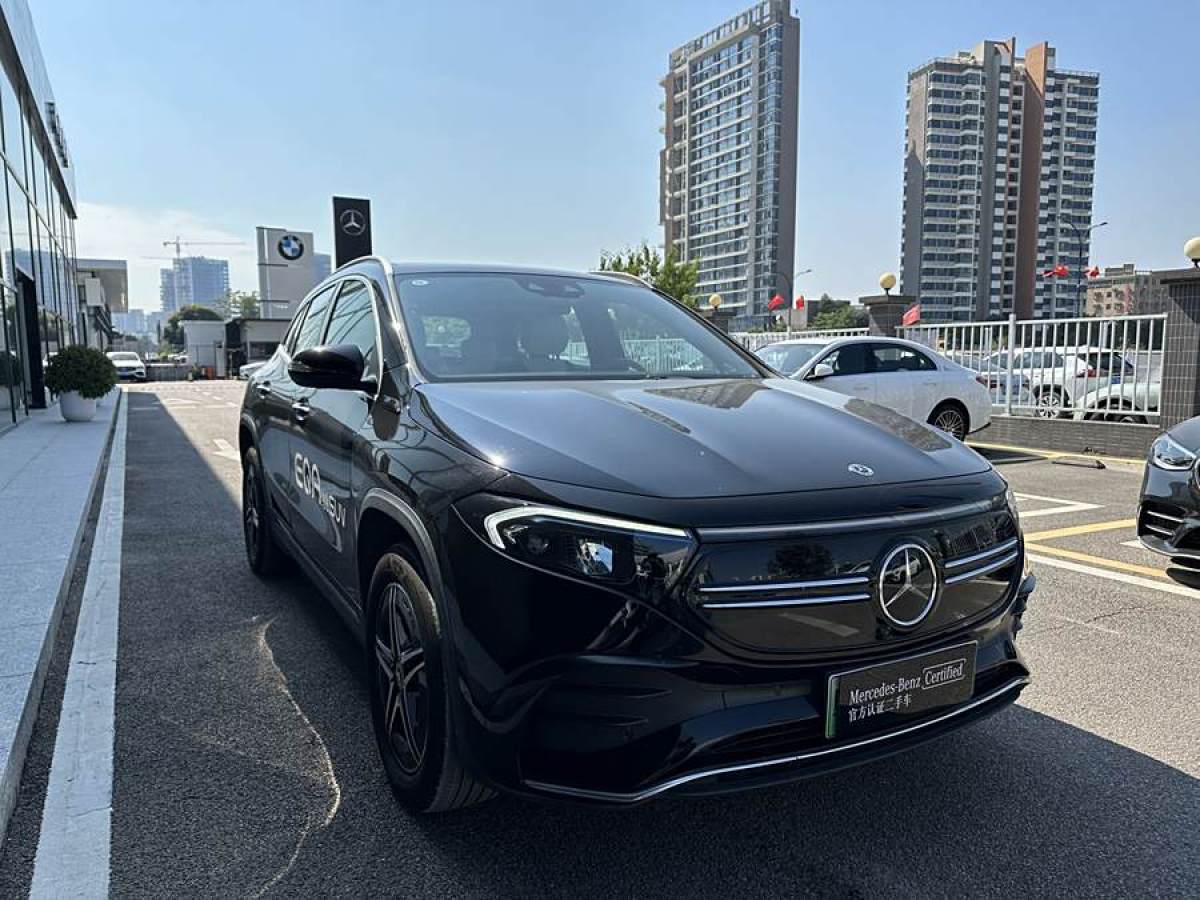 奔馳 奔馳EQA  2022款 EQA 300 4MATIC 首發(fā)特別版圖片