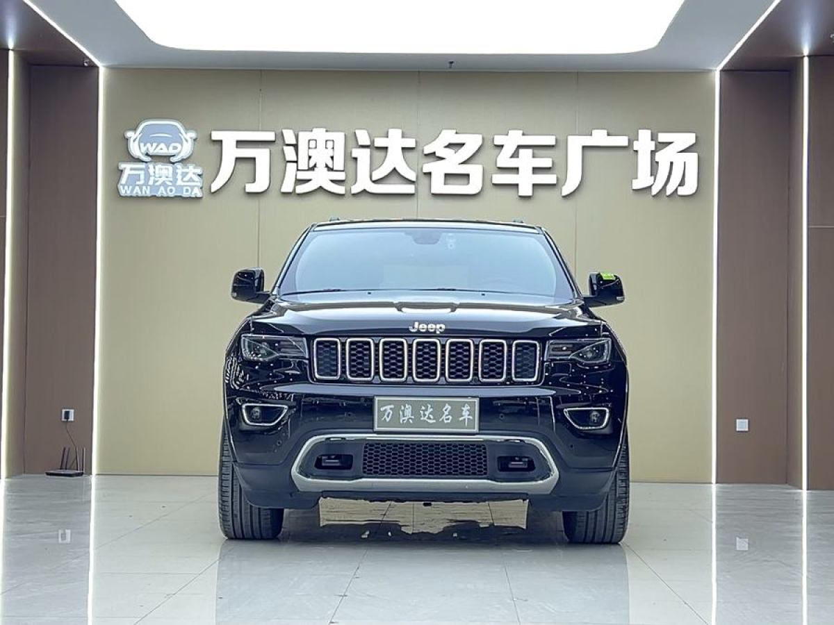 Jeep 大切諾基  2020款 3.0L 精英導航版圖片