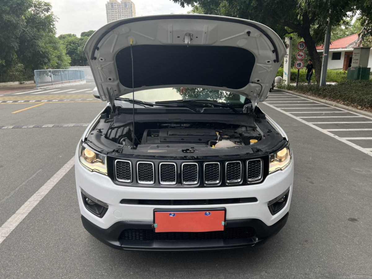 Jeep 指南者  2019款 200T 自動舒享-互聯(lián)大屏版圖片