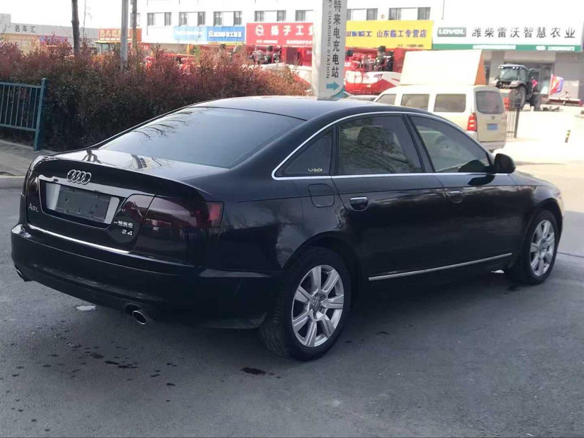 奧迪 奧迪A6L  2011款 A6L 2.0TFSI 標(biāo)準(zhǔn)型圖片