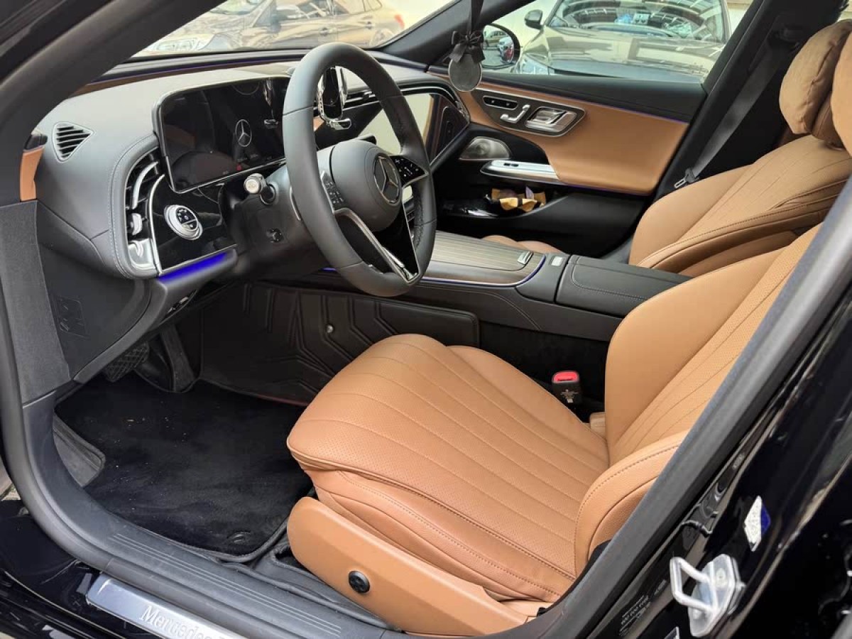 奔馳 奔馳E級(jí)  2024款 E 300 L 豪華型圖片