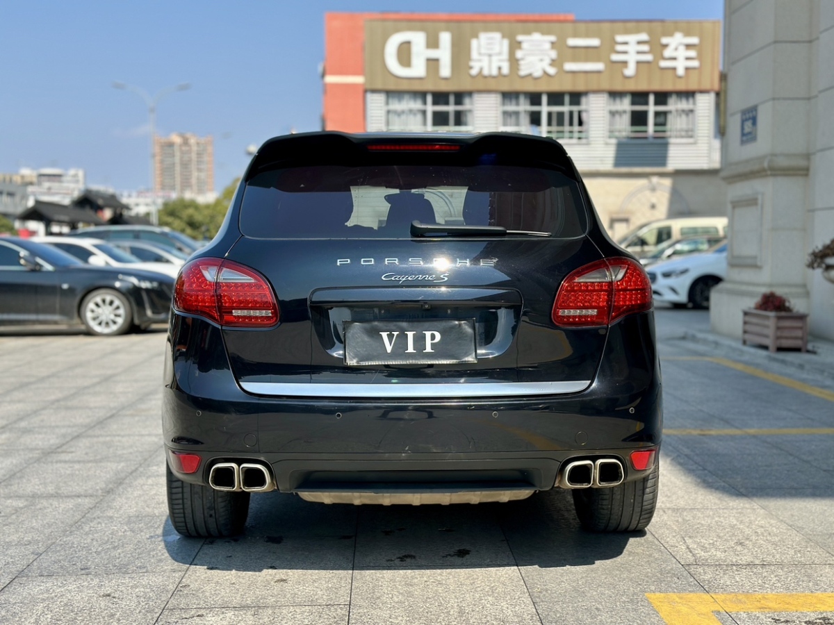 2013年02月保時(shí)捷 Cayenne  2011款 Cayenne S 4.8L