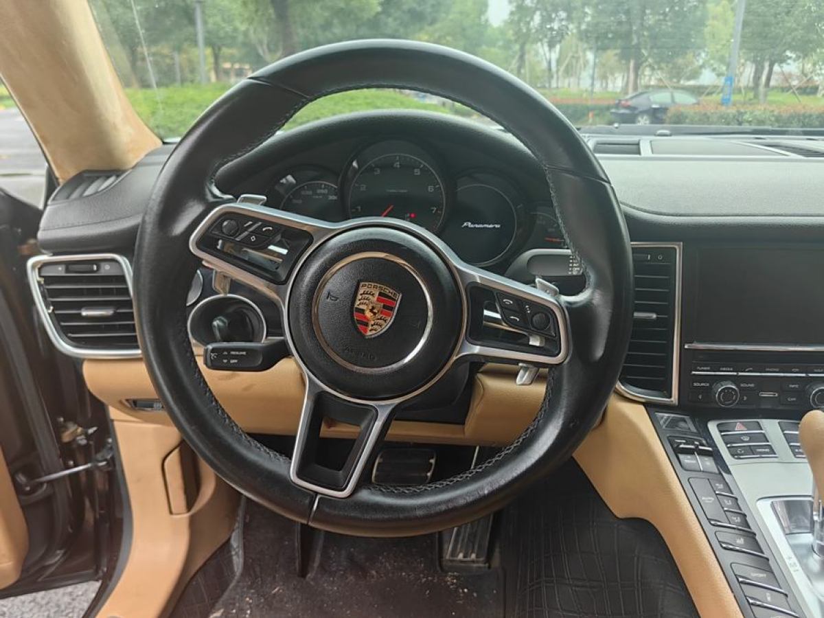 保時(shí)捷 Panamera  2013款 Panamera Platinum Edition 3.6L圖片