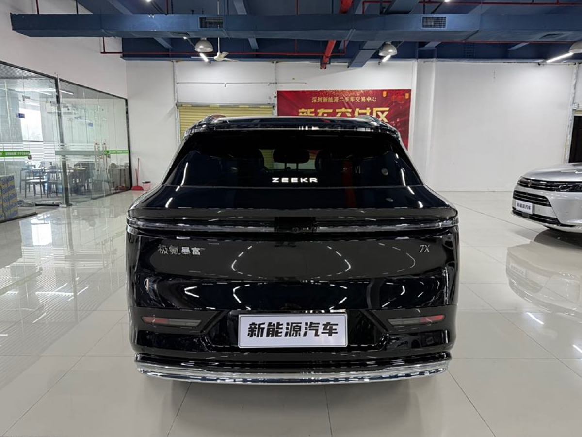 極氪 極氪7X  2025款 75kWh 后驅(qū)智駕版圖片