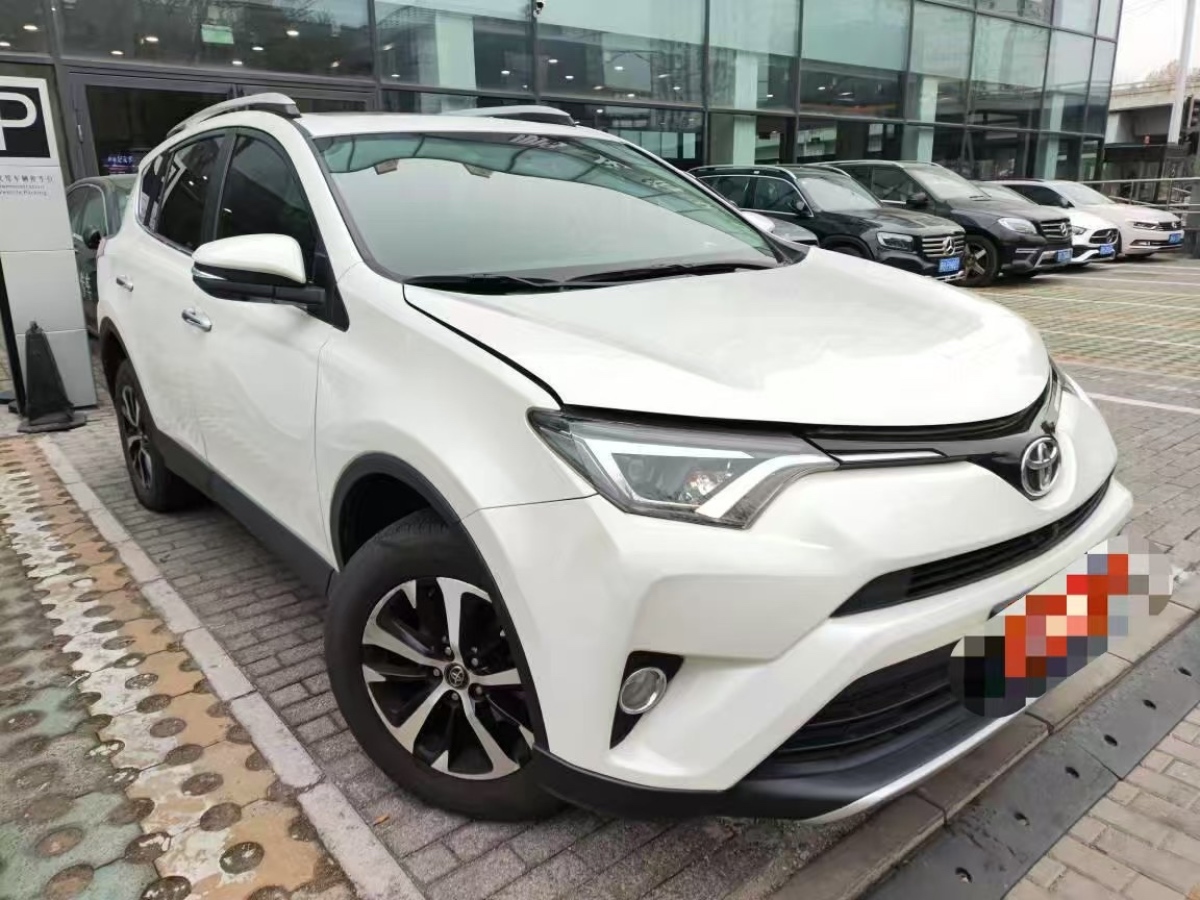 豐田 RAV4榮放  2016款 2.0L CVT四驅(qū)新銳版圖片