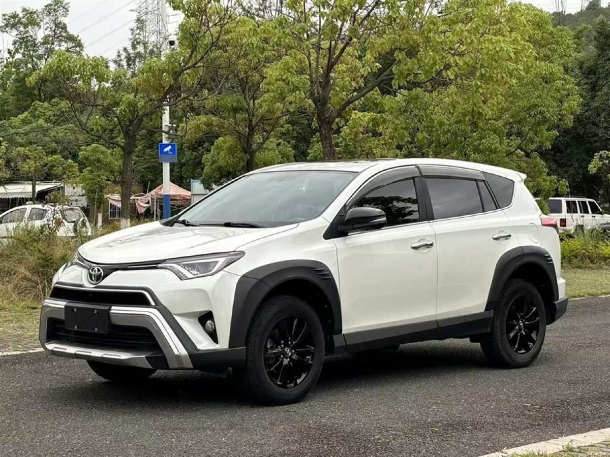 豐田 RAV4榮放  2019款 2.0L CVT兩驅(qū)風(fēng)尚X限量版 國V圖片
