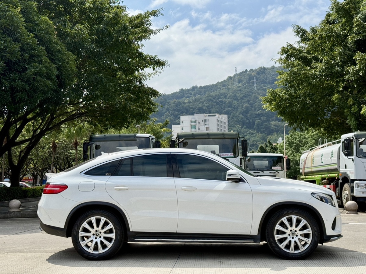 2019年04月奔馳 奔馳GLE轎跑  2018款 GLE 320 4MATIC 轎跑SUV