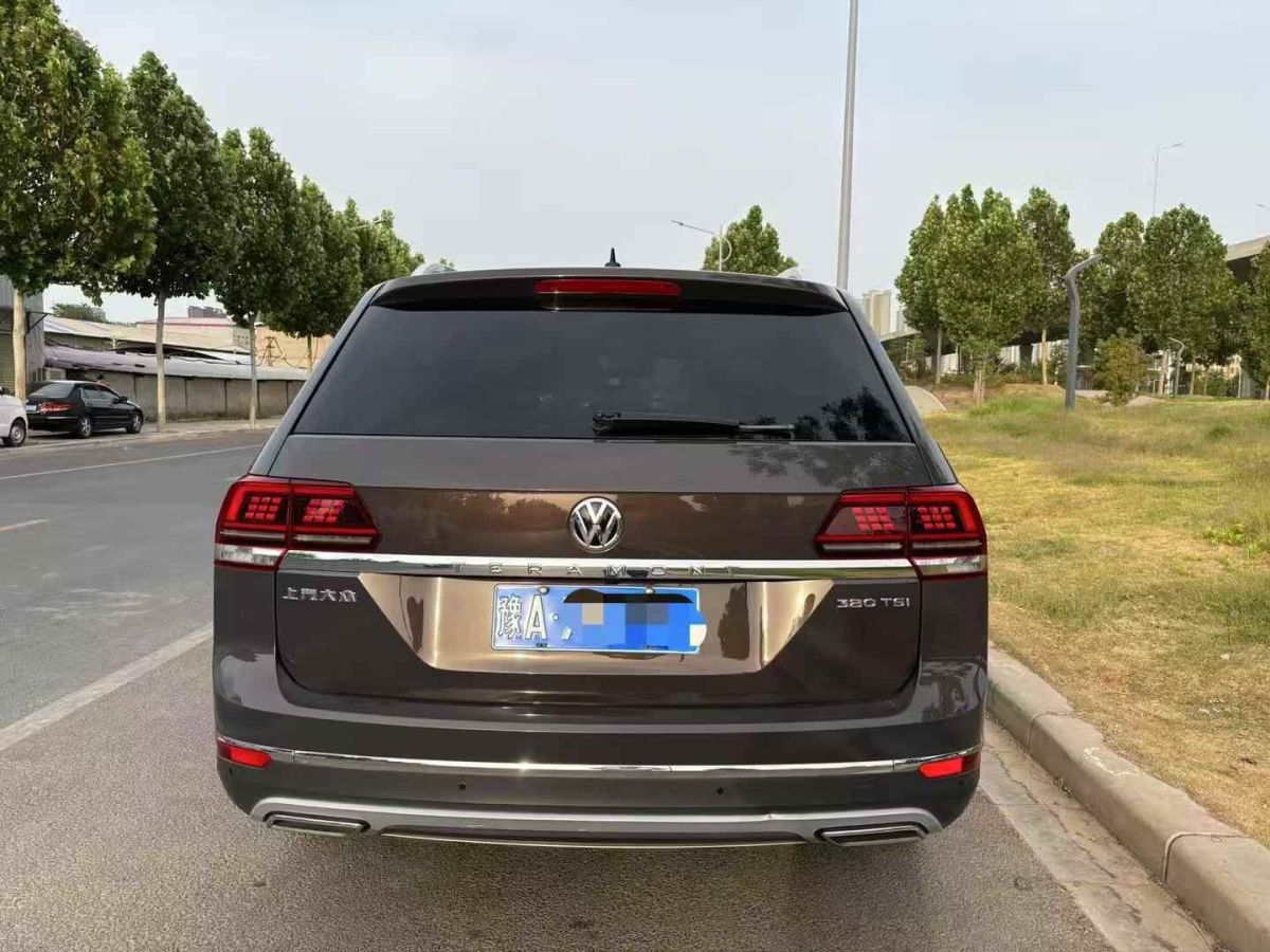 大眾 輝昂  2018款 380TSI 兩驅(qū)商務(wù)版圖片