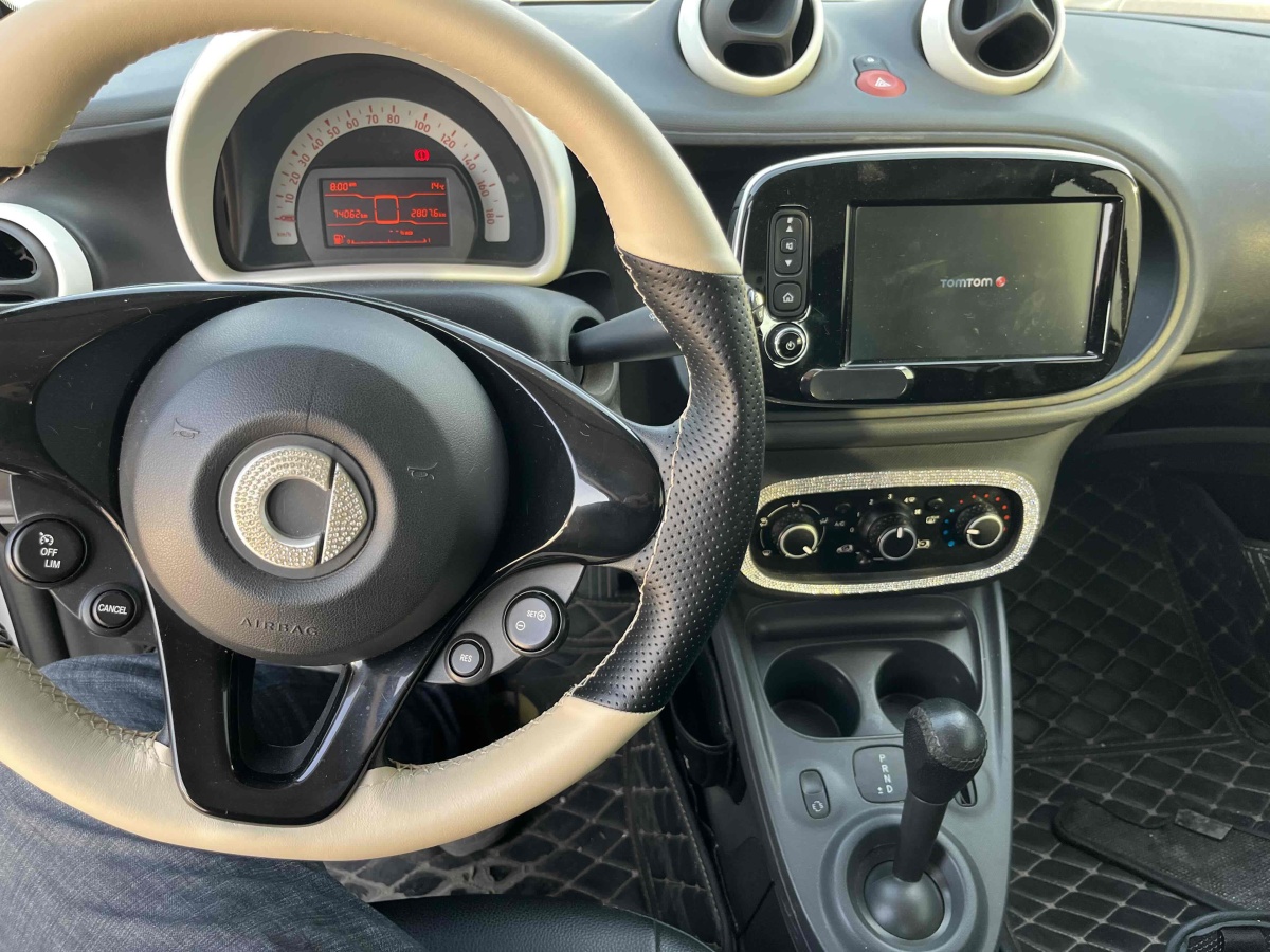 smart fortwo  2015款 1.0L 52千瓦硬頂靈動版圖片