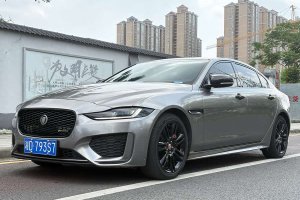 XEL 捷豹 2.0T 250PS 曜黑運(yùn)動(dòng)版