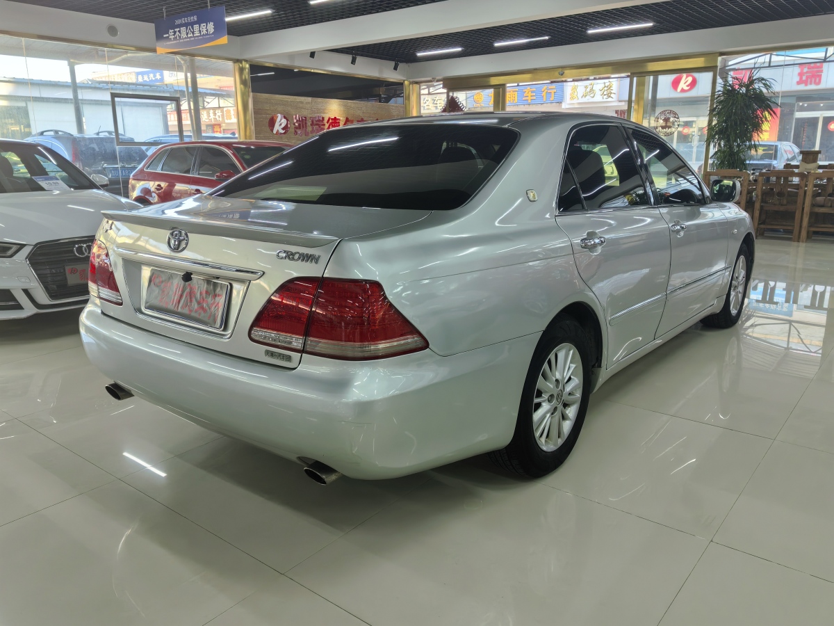 豐田 皇冠  2005款 3.0L Royal E圖片