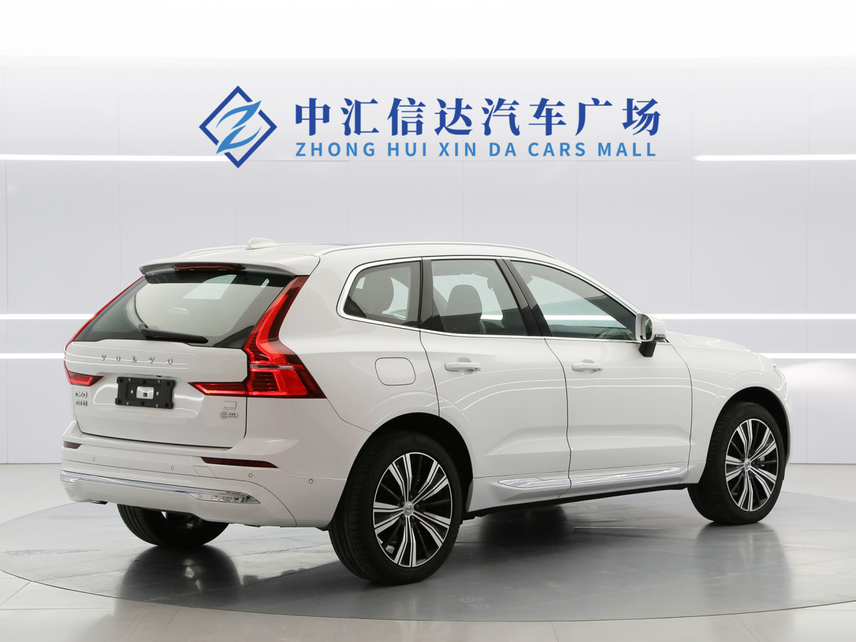 2024年3月沃爾沃 XC60新能源  2024款 T8 插電混動 長續(xù)航四驅(qū)智雅豪華版