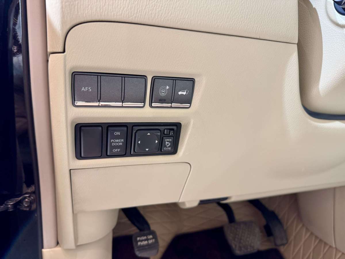 英菲尼迪 QX  2011款 QX56圖片