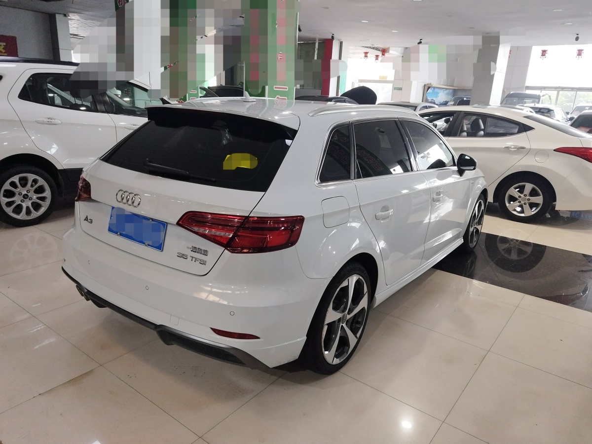 奧迪 奧迪A3  2018款 30周年年型 Sportback 35 TFSI 運(yùn)動(dòng)型圖片