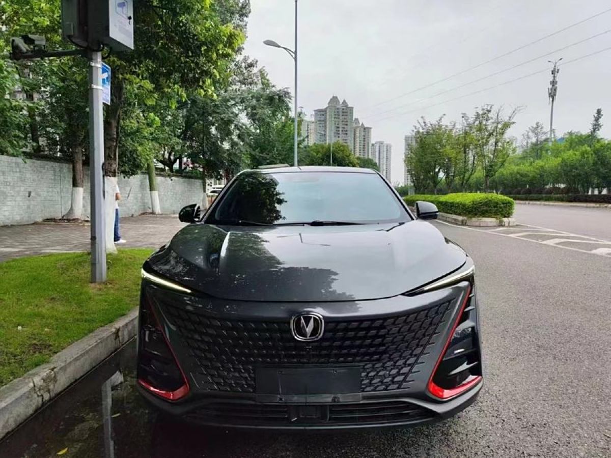 長(zhǎng)安 UNI-T  2021款 1.5T 運(yùn)動(dòng)版 旗艦型圖片