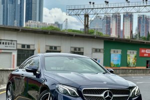 奔馳E級 奔馳 E 200 轎跑車