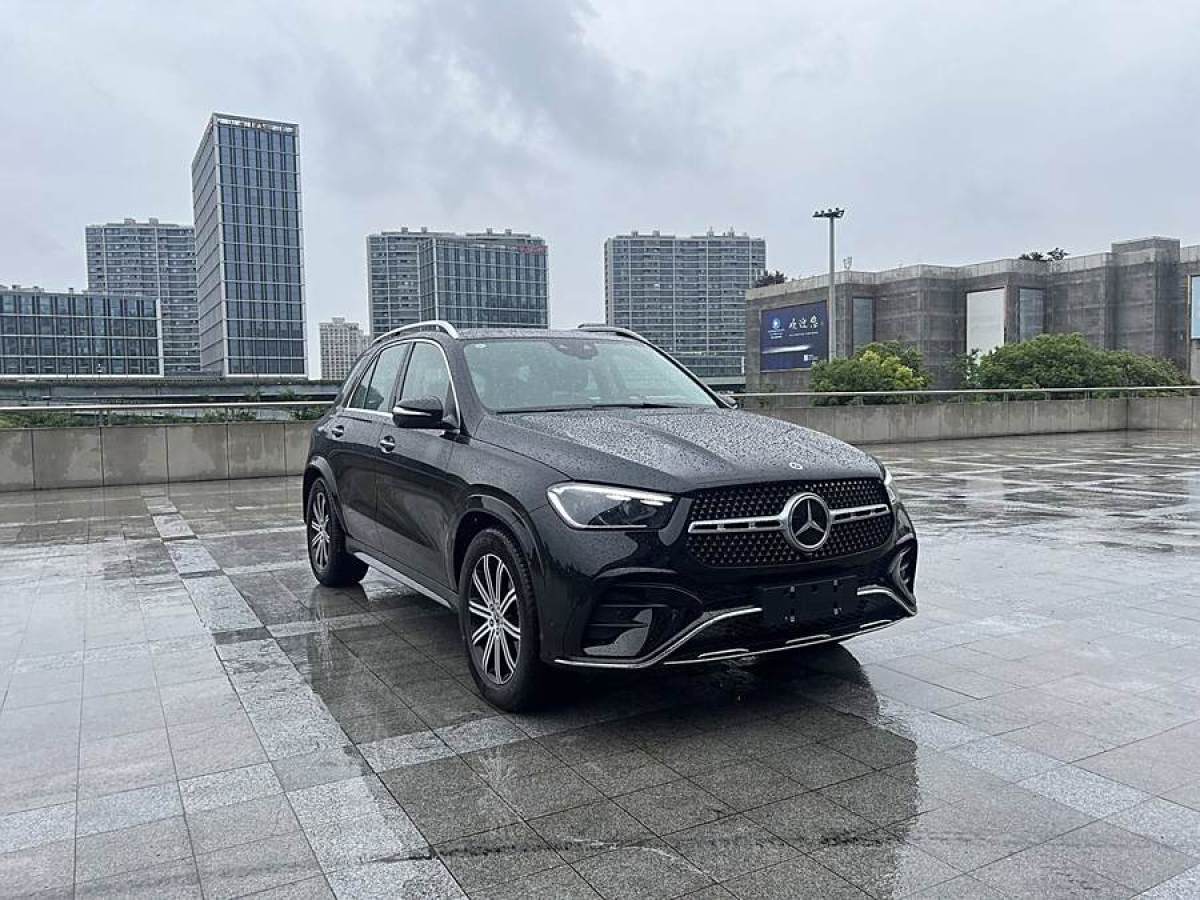 奔馳 奔馳GLE  2024款 GLE 350 4MATIC 時(shí)尚型圖片