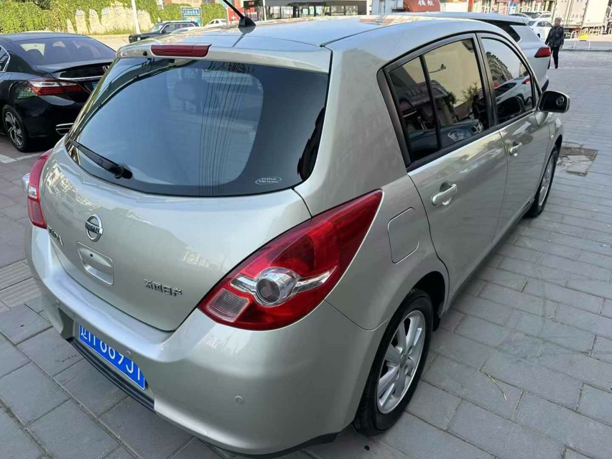 日產(chǎn) 頤達(dá)  2009款 1.6L 自動(dòng)科技版圖片