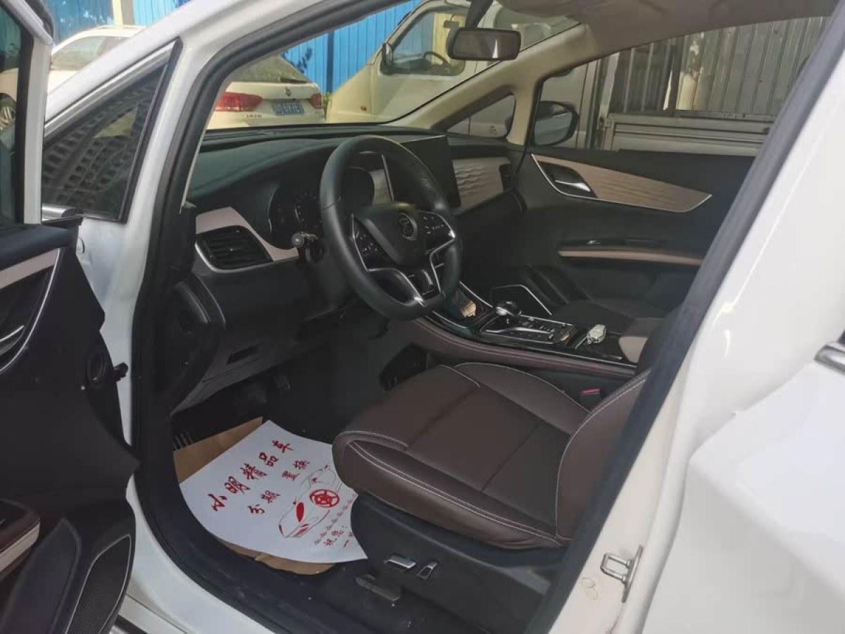 比亞迪 宋MAX新能源  2022款 DM-i 105KM 行政版圖片