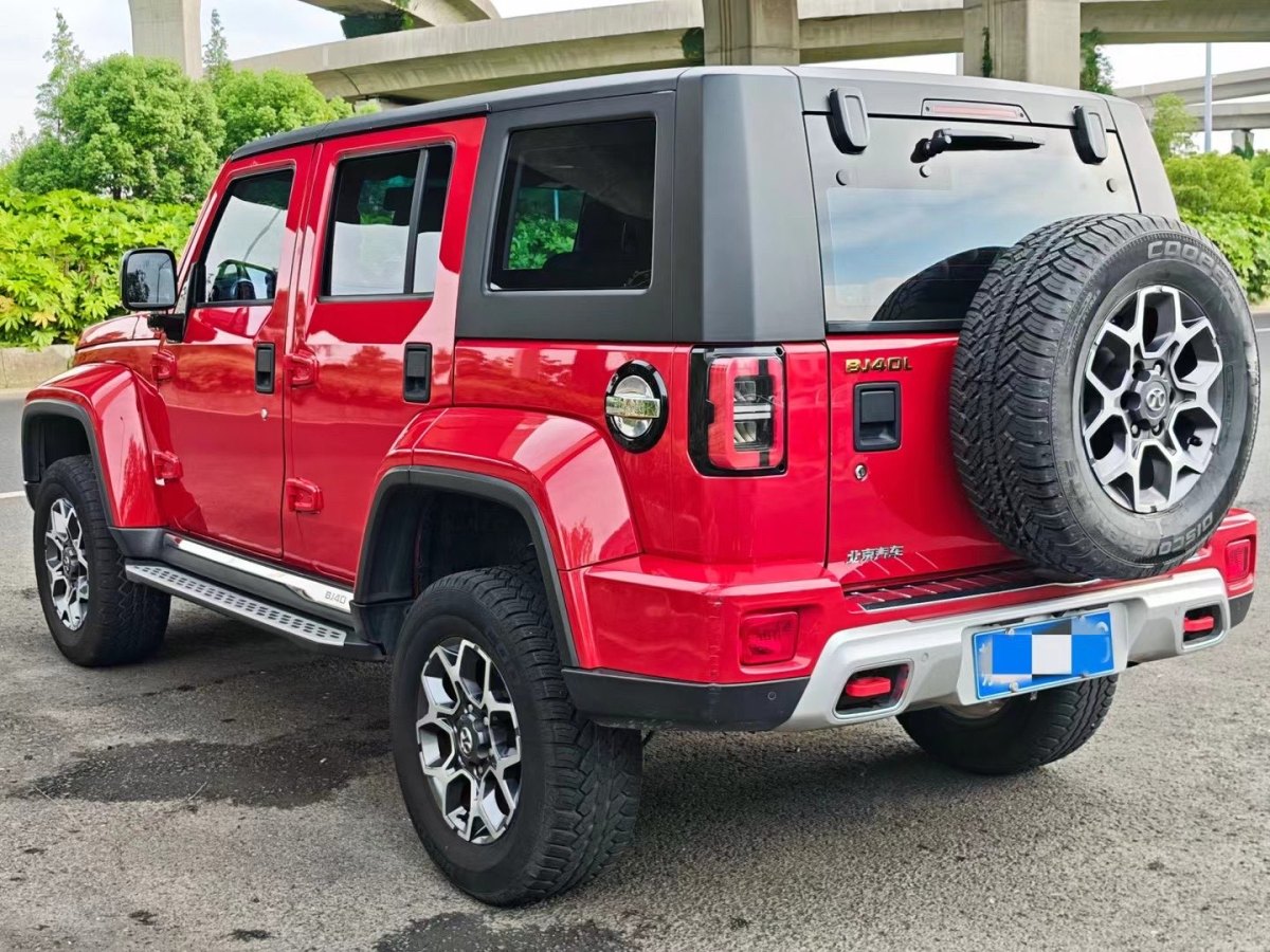 北京 BJ40  2018款 PLUS 2.0T 手動四驅(qū)尊享版圖片