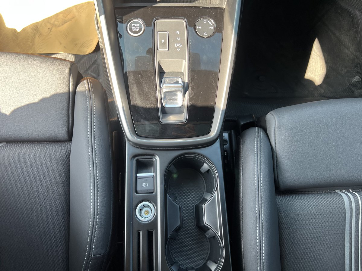 2022年9月奧迪 奧迪A3  2022款 A3L Limousine 35 TFSI 時(shí)尚運(yùn)動(dòng)型