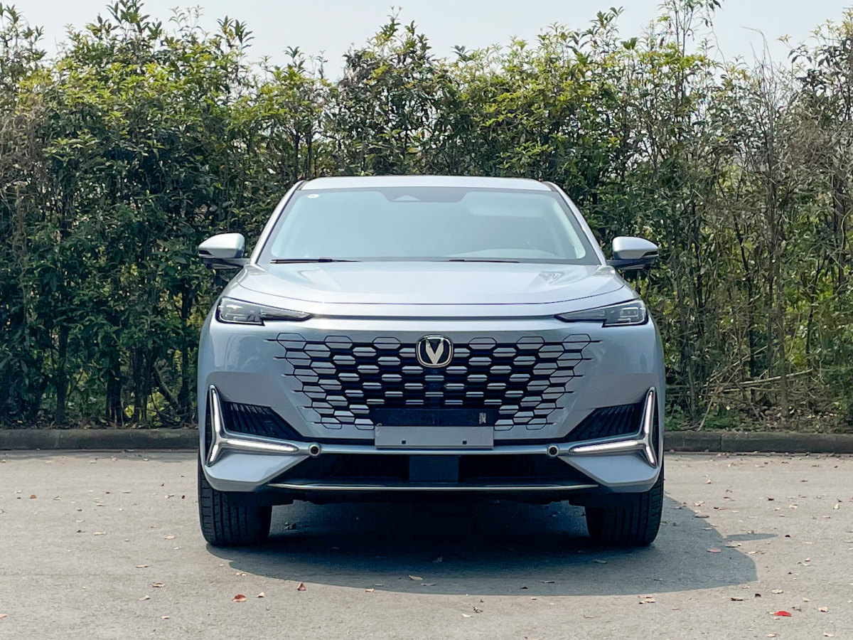 長安 長安UNI-K  2023款 2.0T 兩驅悅領型圖片