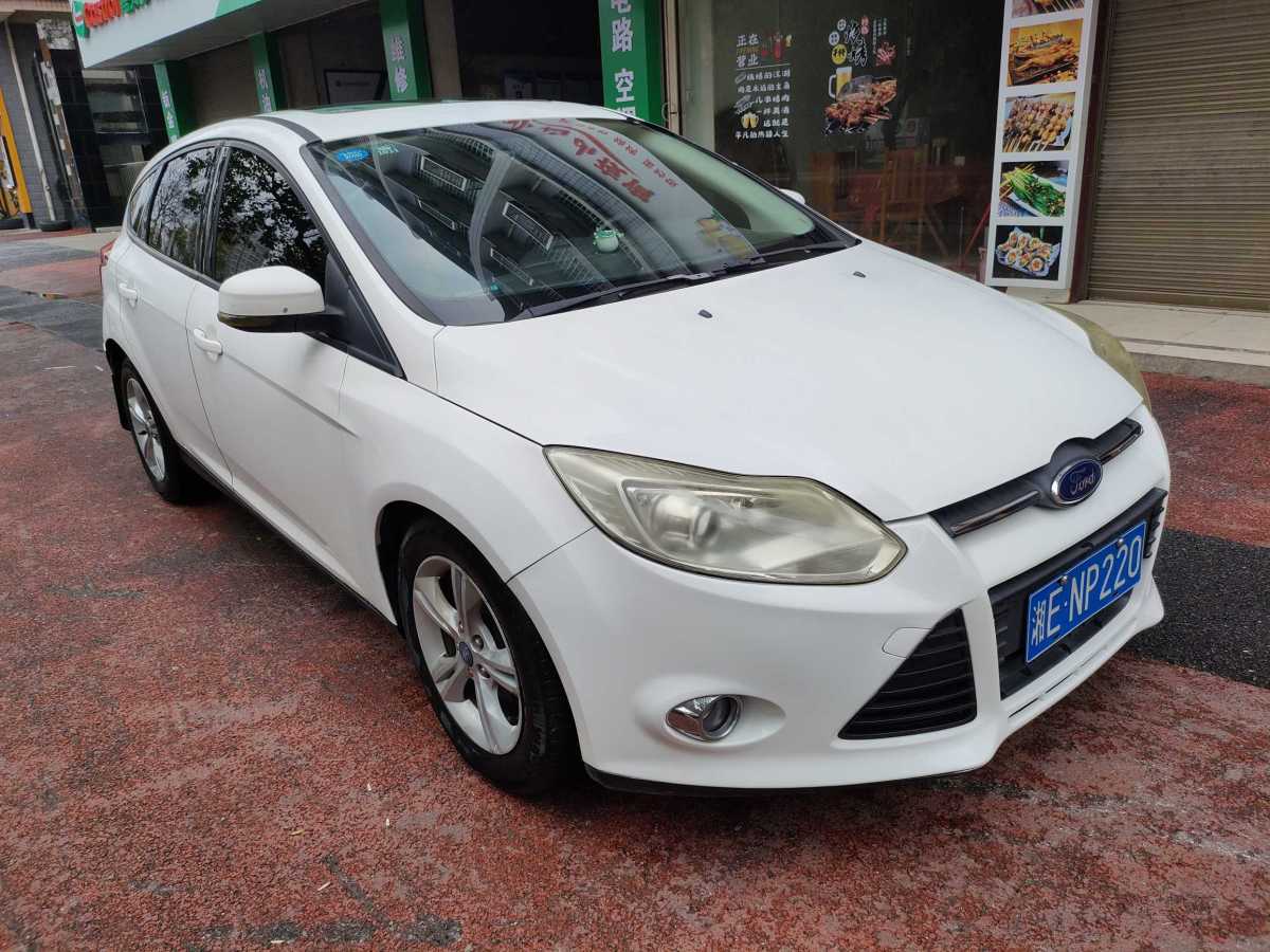 福特 ?？怂? 2012款 兩廂 1.6L 自動(dòng)風(fēng)尚型圖片