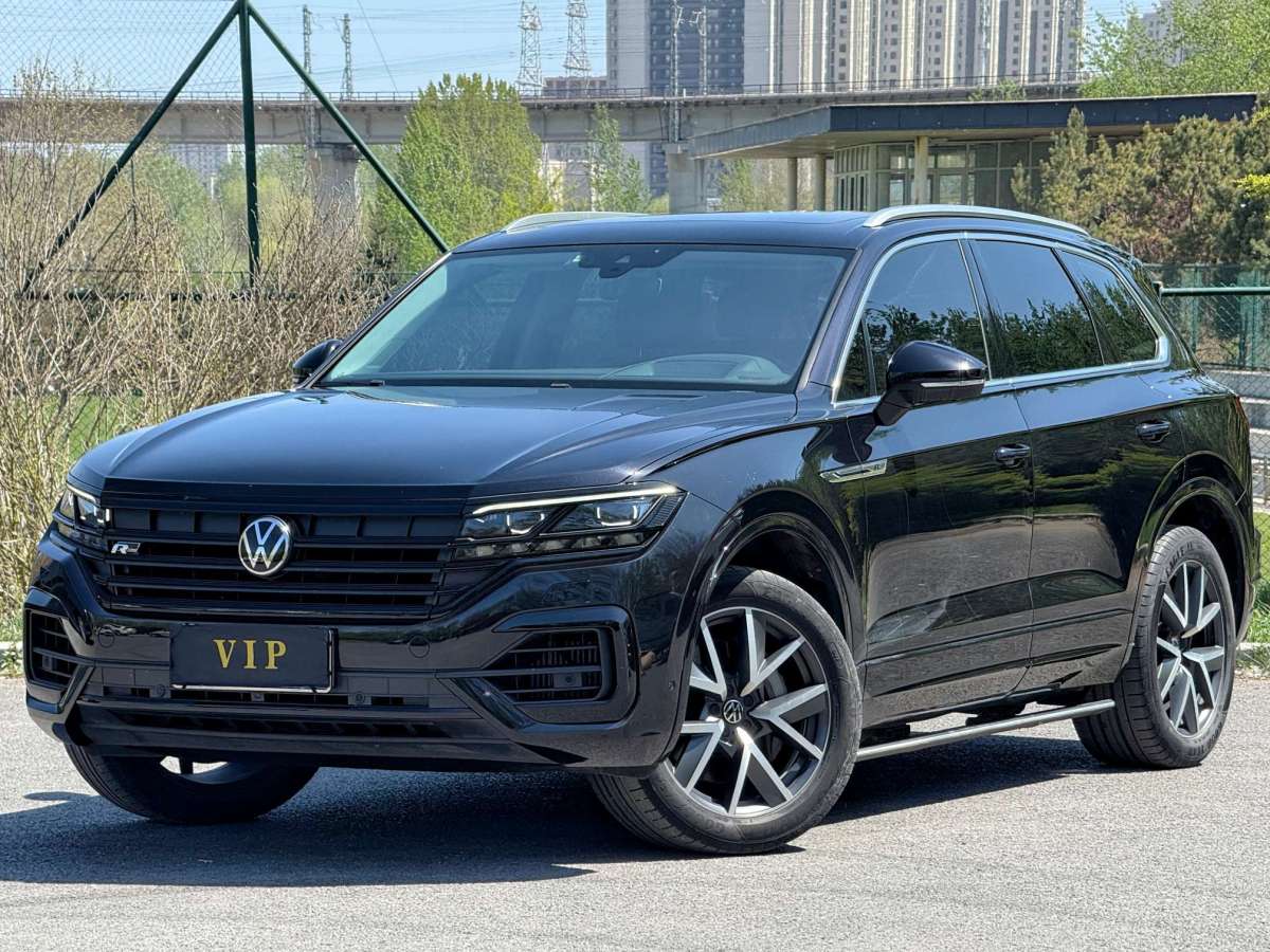 大眾 途銳  2021款 3.0TSI 銳享版 曜黑運動套裝圖片