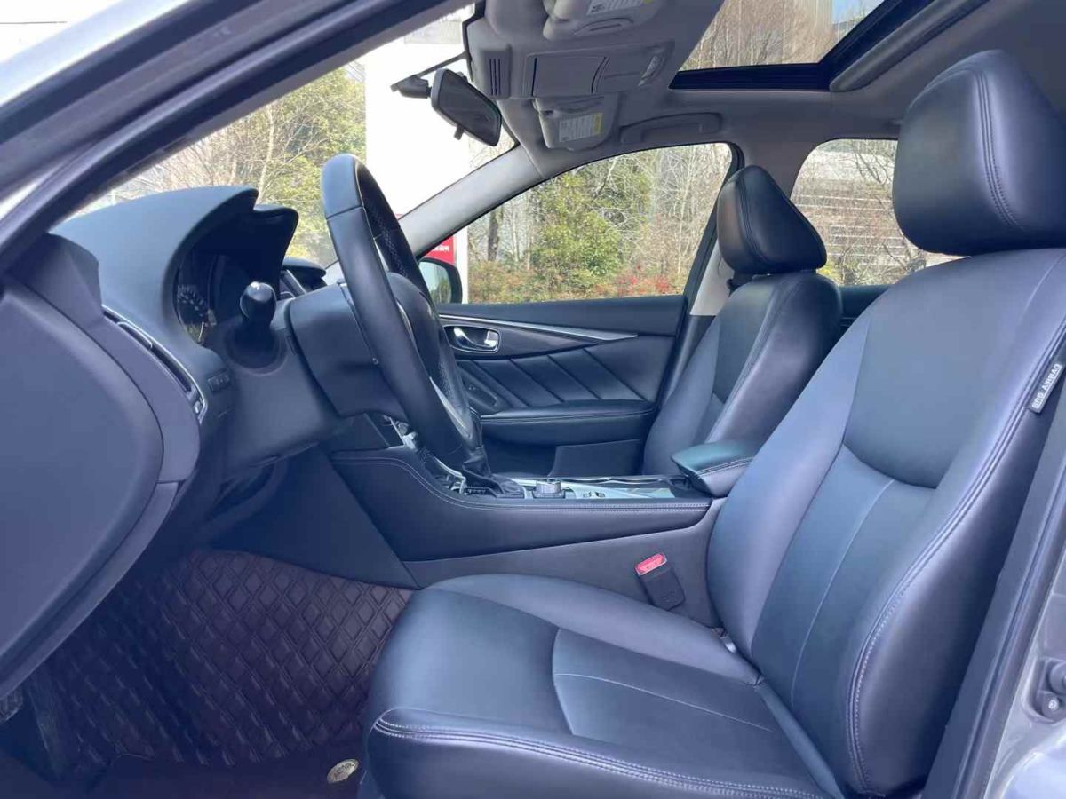 英菲尼迪 Q50L  2020款 2.0T 30周年限量版圖片