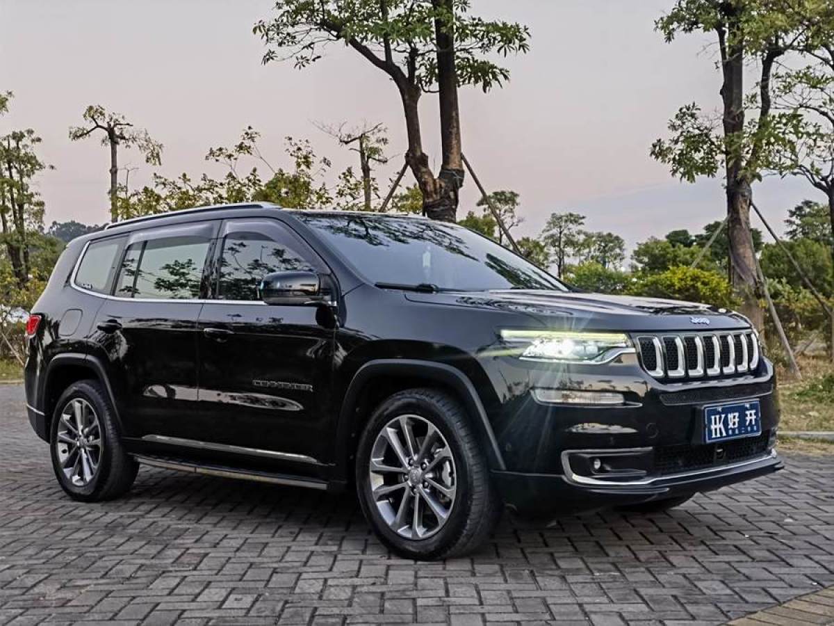 Jeep 指揮官  2018款 2.0T 四驅(qū)智享版 國VI圖片