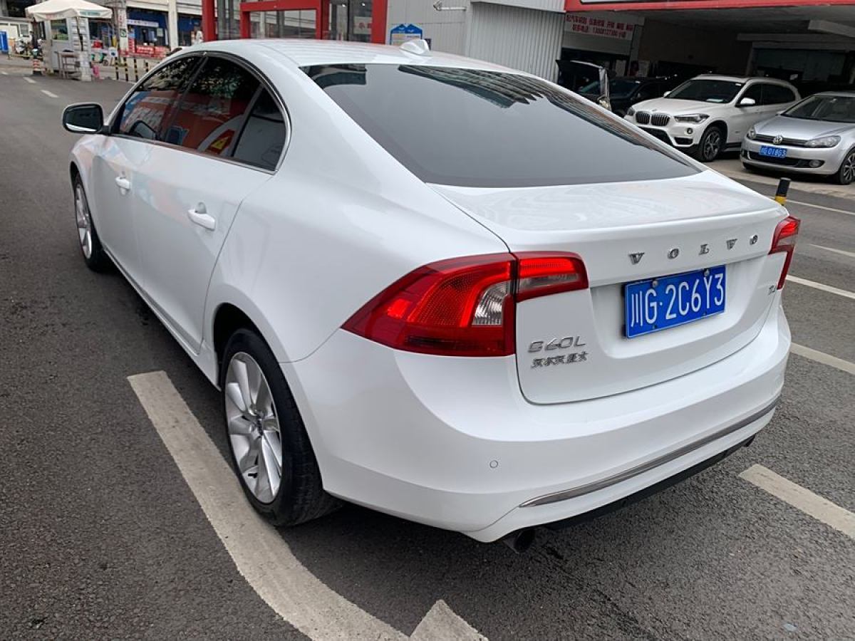 沃爾沃 S60  2016款 L 2.0T T4 智遠(yuǎn)版圖片