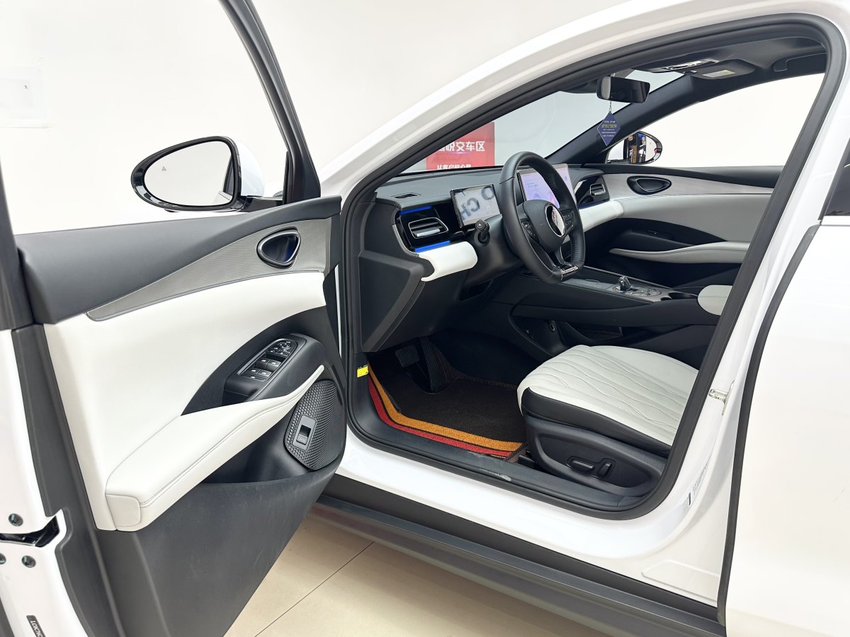 2024年6月比亞迪 海豹06 DM-i  2024款 DM-i 120KM旗艦型