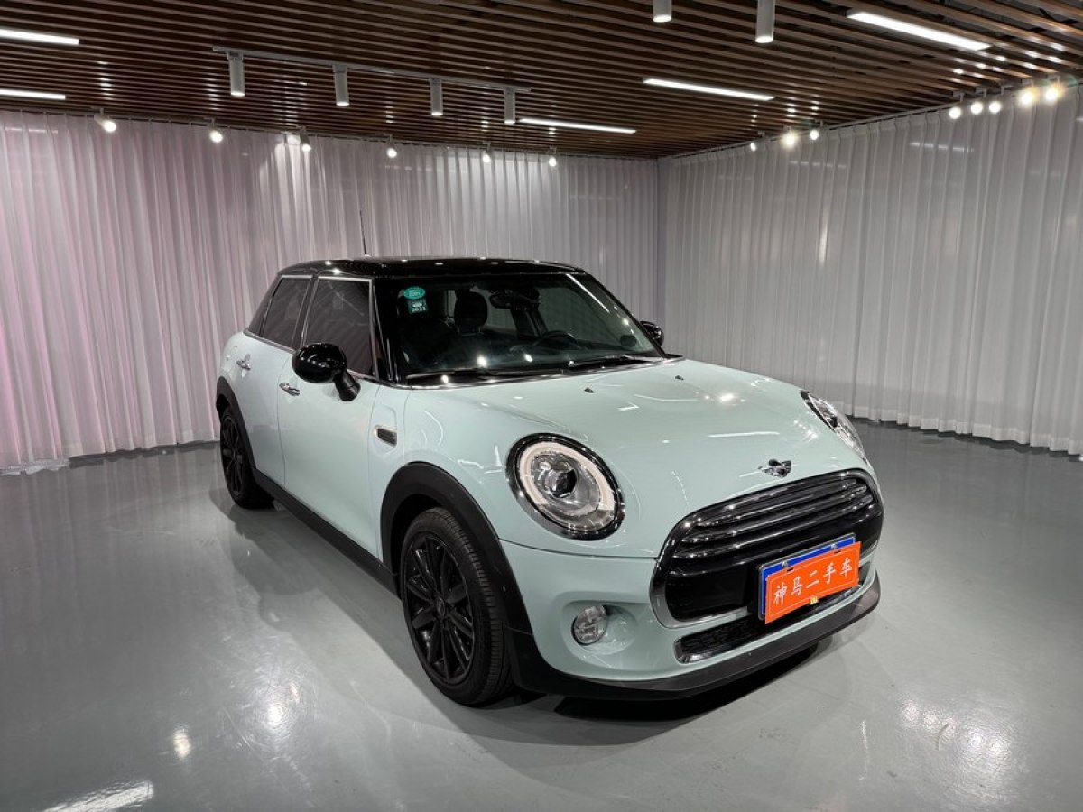 MINI MINI  2017款 1.5T COOPER 冰藍(lán)色限量版 五門版圖片