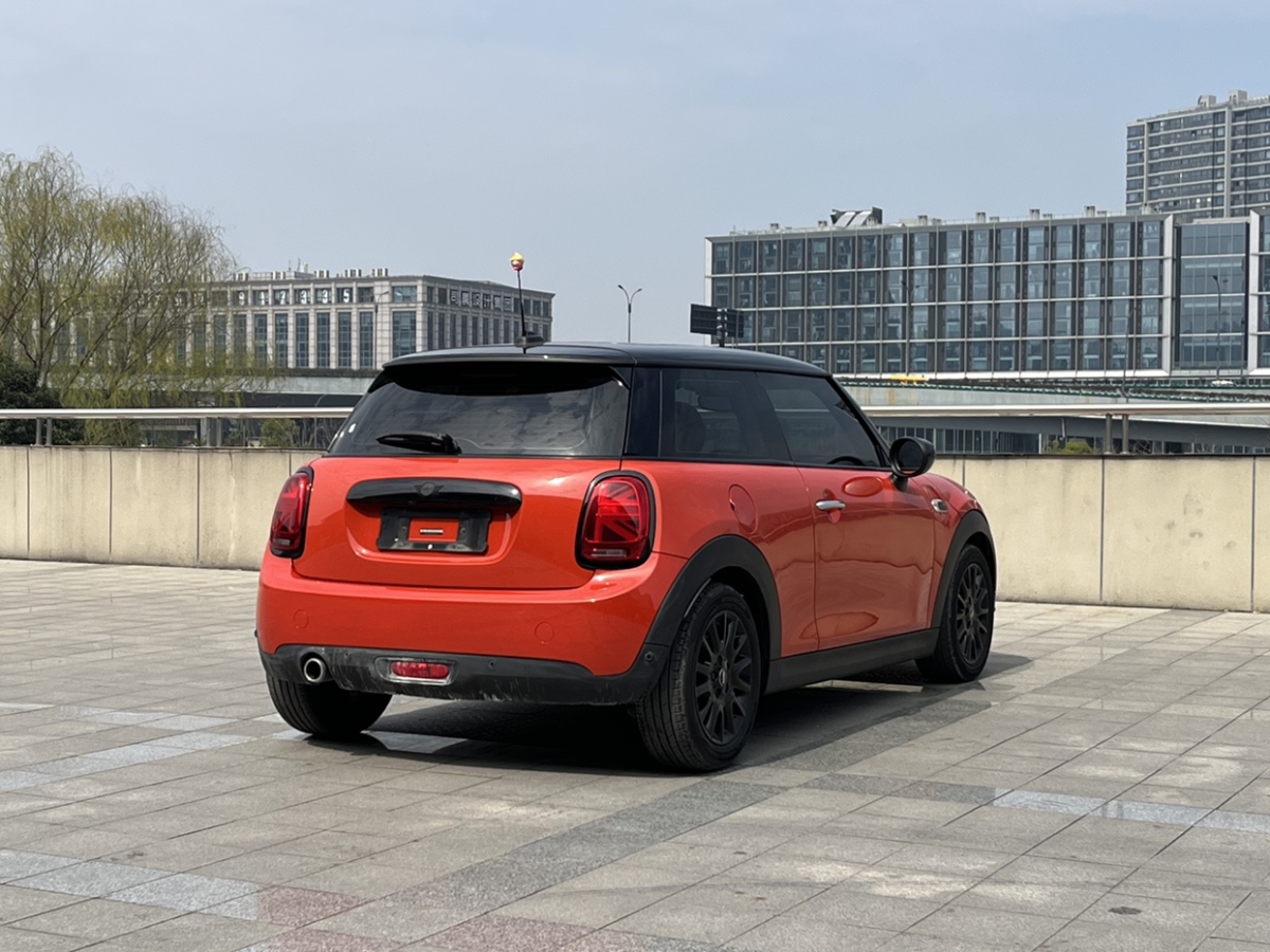 MINI MINI  2020款 1.5T COOPER CABRIO 經(jīng)典派圖片