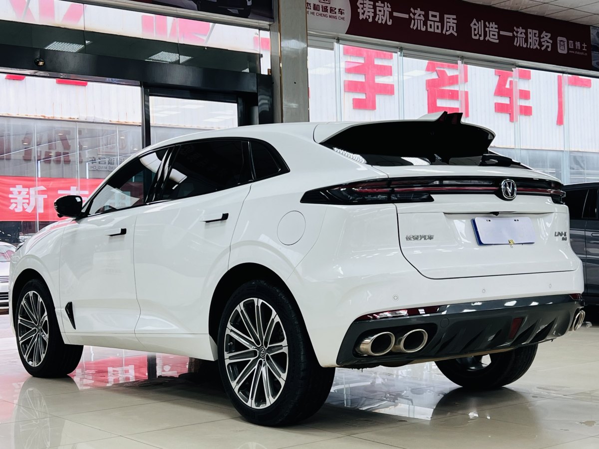 長(zhǎng)安 長(zhǎng)安UNI-K  2021款 2.0T 全輪驅(qū)動(dòng)尊貴型圖片