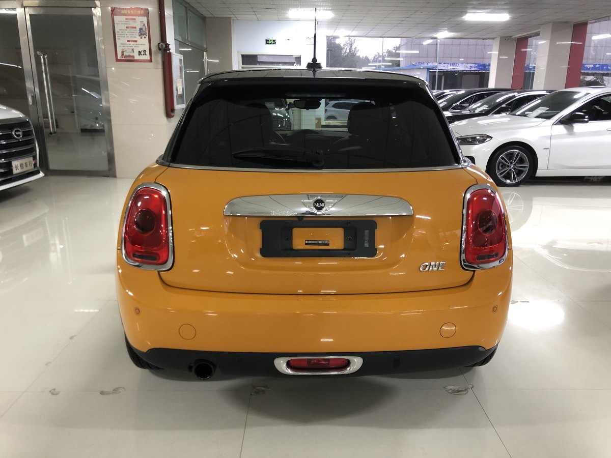 MINI MINI  2016款 1.2T ONE 先鋒派 五門版圖片