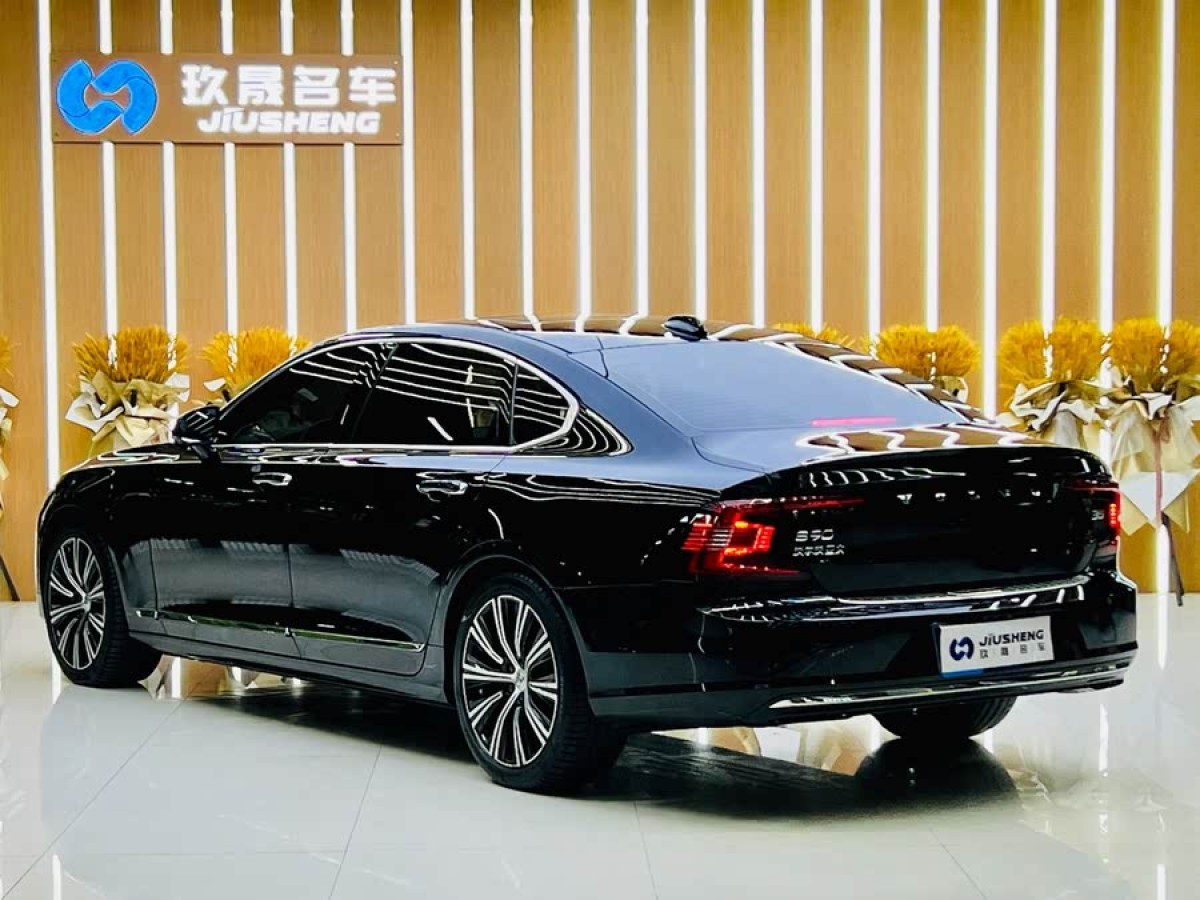 沃爾沃 S90  2021款 B5 智遠(yuǎn)豪華版圖片