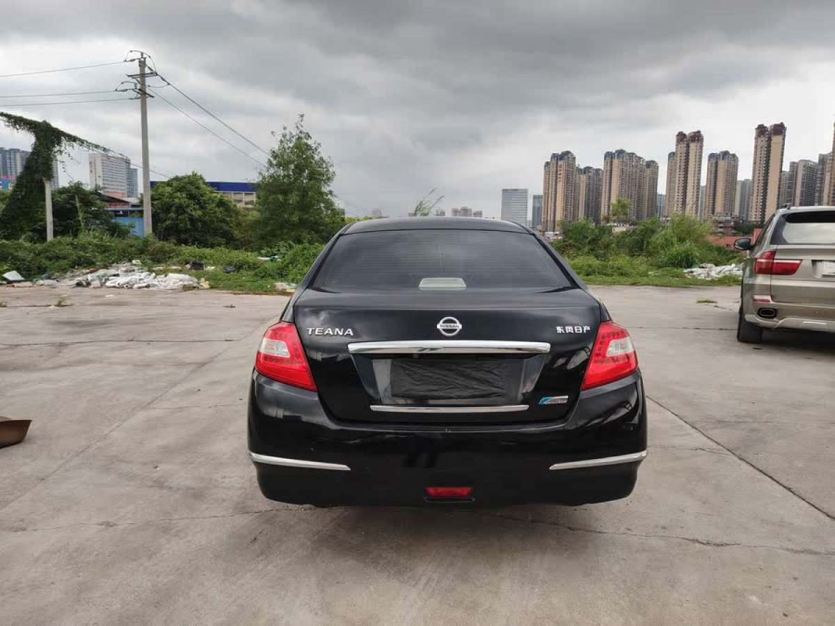 日產(chǎn) 天籟  2010款 2.0L XL周年紀(jì)念版圖片