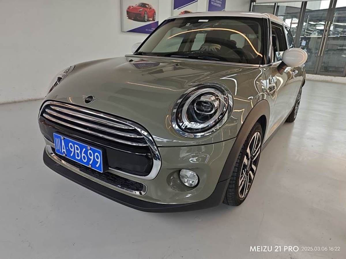 2019年6月MINI MINI  2018款 1.5T COOPER 藝術(shù)家 五門版