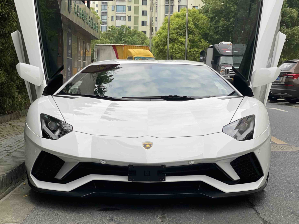蘭博基尼 Aventador  2018款 Aventador S Roadster圖片